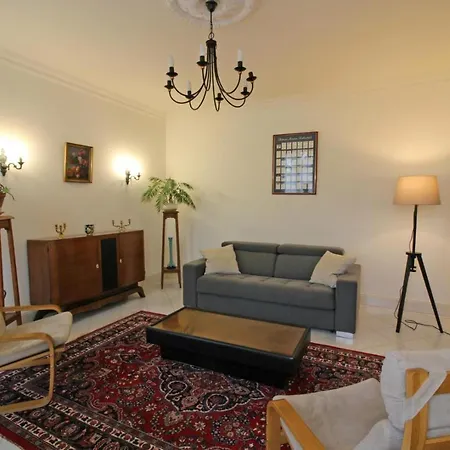 Logis De Villemaurine Holiday home *